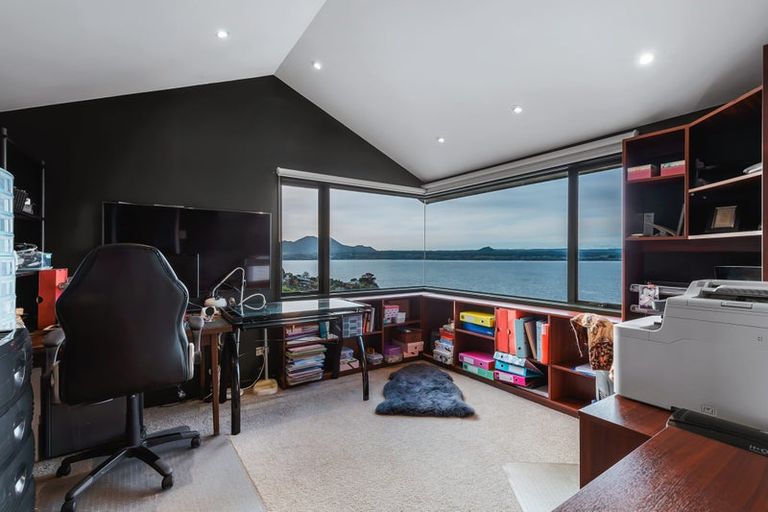 Photo of property in 2/71 Wakeman Road, Acacia Bay, Taupo, 3330