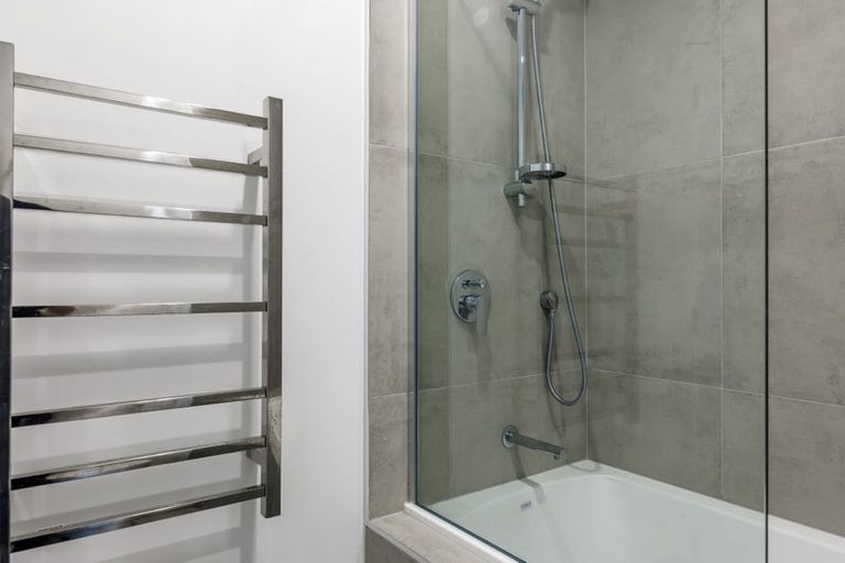 Photo of property in 14 Papai Lane, Massey, 0614