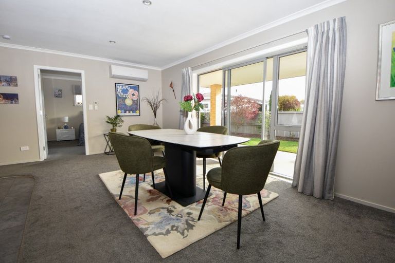 Photo of property in 266 High Street South, Carterton, 5713