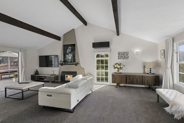 Photo of property in 62 Chatsworth Road, Silverstream, Upper Hutt, 5019