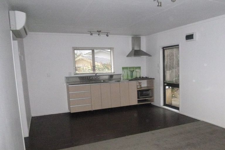 Photo of property in 40 Clyma Place, Massey, Auckland, 0614