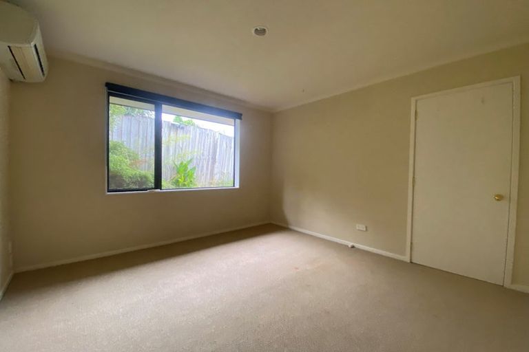 Photo of property in 9 Louvain Place, Greenhithe, Auckland, 0632