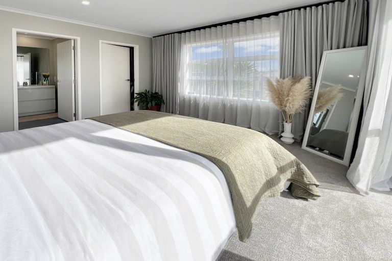 Photo of property in 36 Westside Road, Port Waikato, Tuakau, 2695