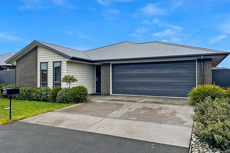 Photo of property in 37 Avanda Avenue, Rolleston, 7615