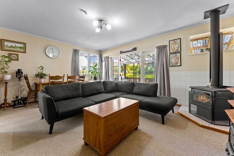 Photo of property in 1/11a Agincourt Street, Glenfield, Auckland, 0629