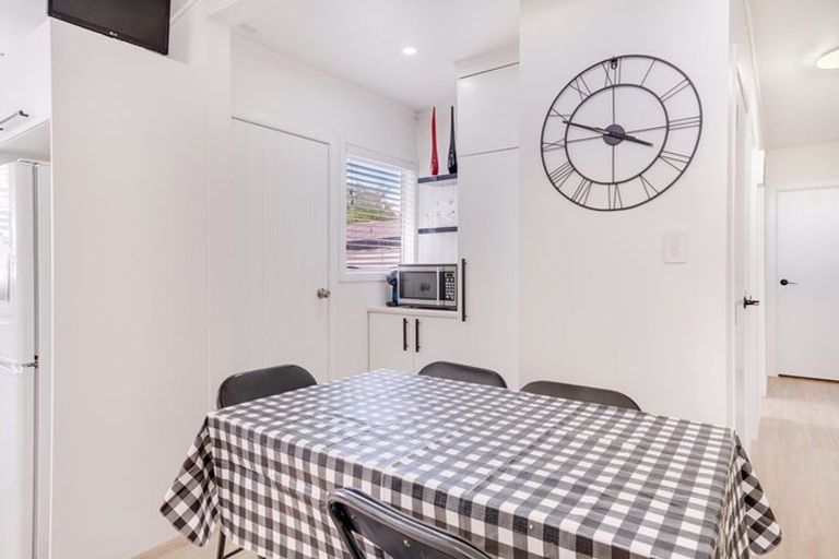 Photo of property in 45a Jellicoe Road, Manurewa, Auckland, 2102