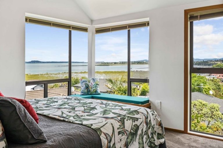 Photo of property in 5 Limeburners Close, Hobsonville, Auckland, 0618