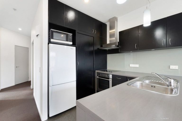 Photo of property in City Lodge, 503/115 Vivian Street, Te Aro, Wellington, 6011