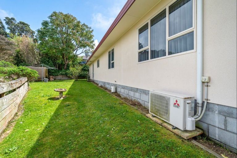 Photo of property in 7a Fantome Place, Whalers Gate, New Plymouth, 4310