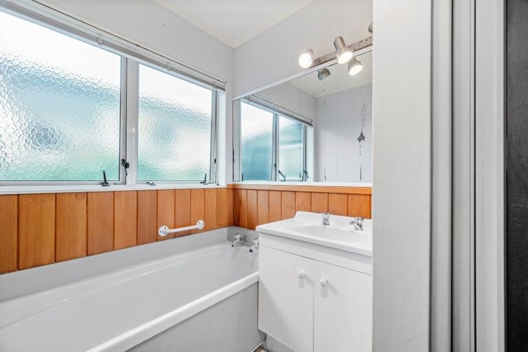 Photo of property in 5b Mckenzie Road, Owhata, Rotorua, 3010