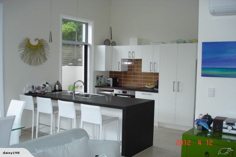 Photo of property in 3a Shalimar Crescent, Khandallah, Wellington, 6035