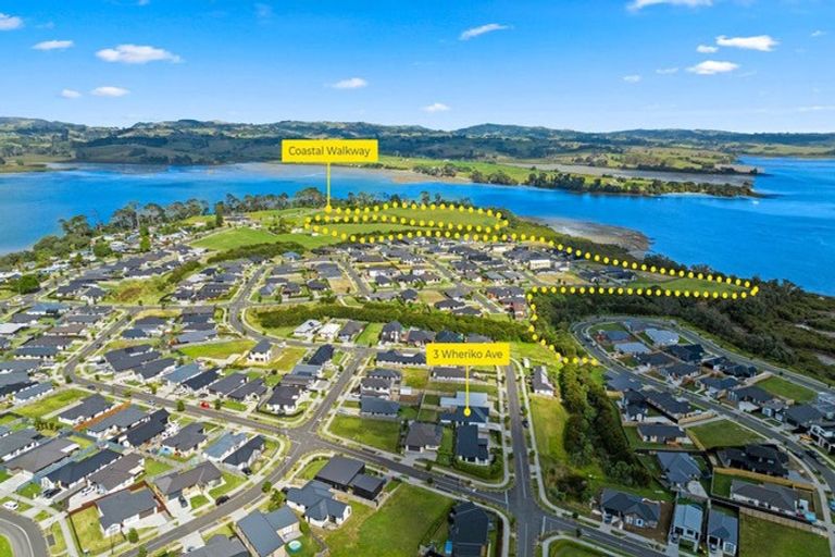 Photo of property in 3 Wheriko Avenue, Glenbrook, 2681