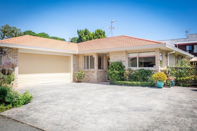 Photo of property in 20a Karu Crescent, Waikanae, 5036