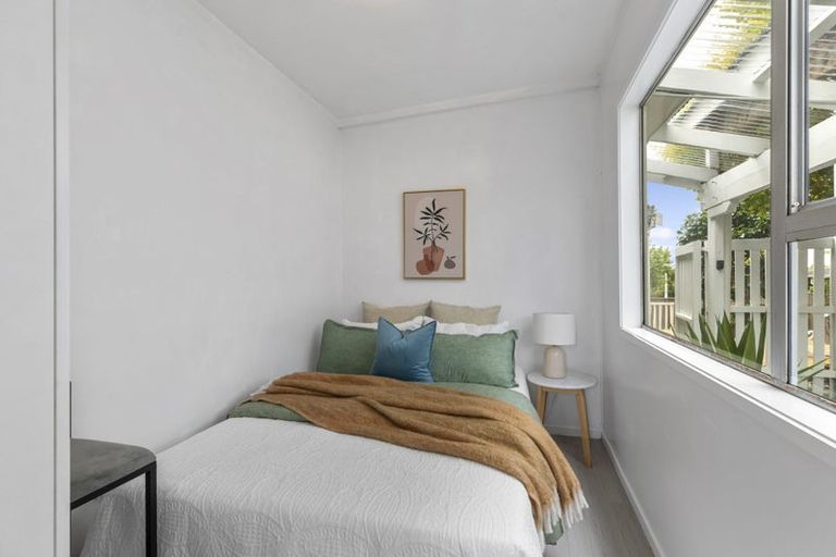 Photo of property in 5/1 Pimento Place, New Lynn, Auckland, 0600