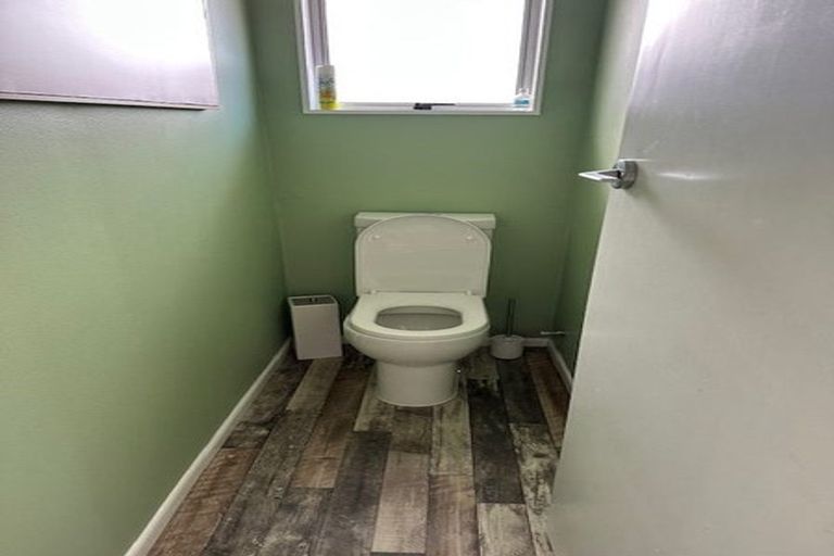 Photo of property in 5 Sharda Grove, Paraparaumu Beach, Paraparaumu, 5032