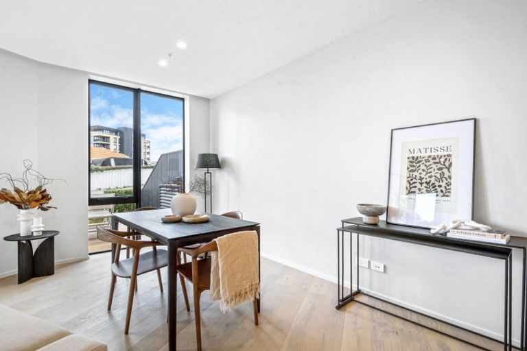 Photo of property in 3/12g Marlborough Crescent, Hobsonville, Auckland, 0616