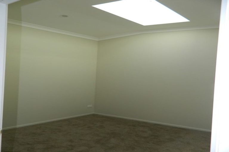 Photo of property in 19u1 Collins Avenue, Tawa, Wellington, 5028