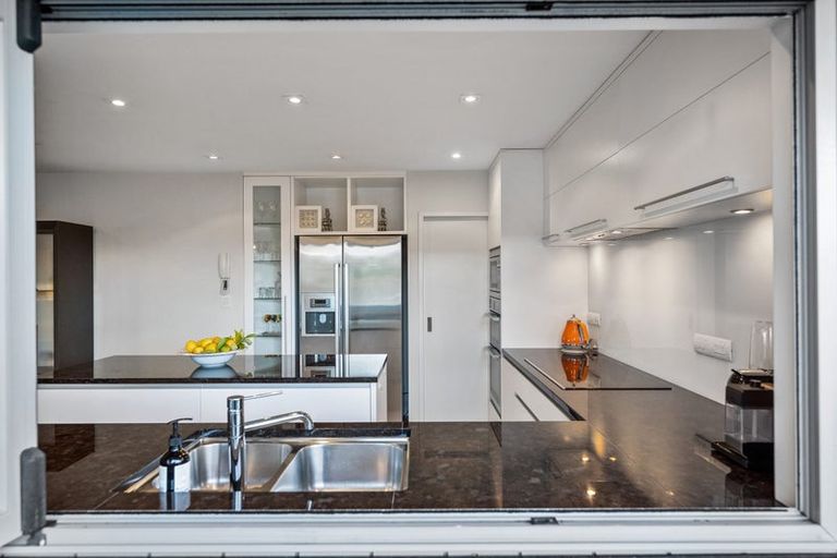 Photo of property in 2/19a Sanders Avenue, Takapuna, Auckland, 0622
