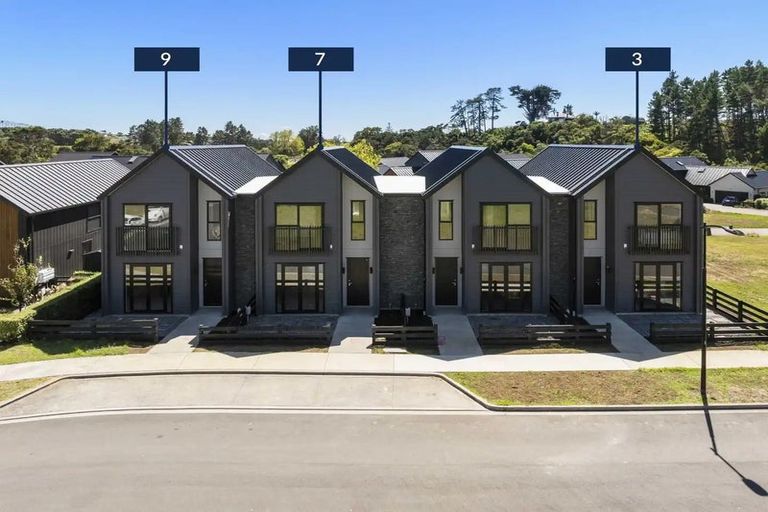 Photo of property in 5 Lark Lane, Whitford, 2571