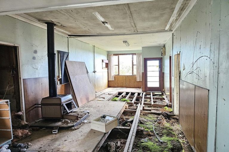 Photo of property in 137 Bright Street, Cobden, Greymouth, 7802