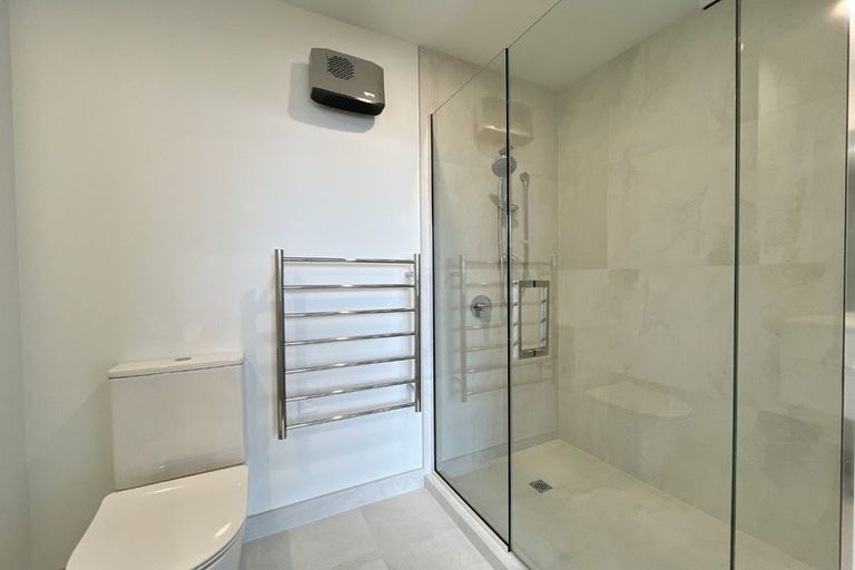 Photo of property in 2/37 Trent Street, Linwood, Christchurch, 8011