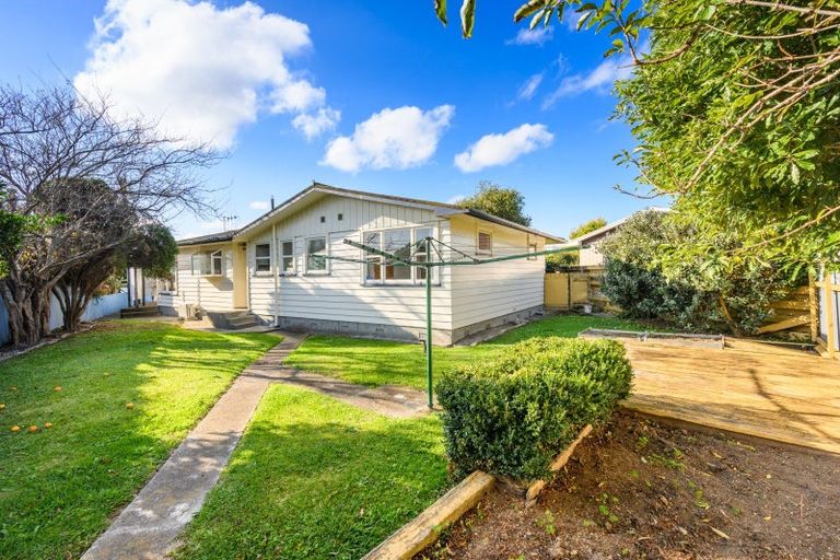 Photo of property in 28 Buick Crescent, Awapuni, Palmerston North, 4412
