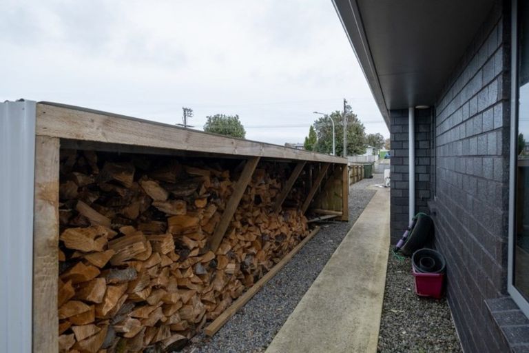 Photo of property in 8 Cordelia Street, Stratford, 4332