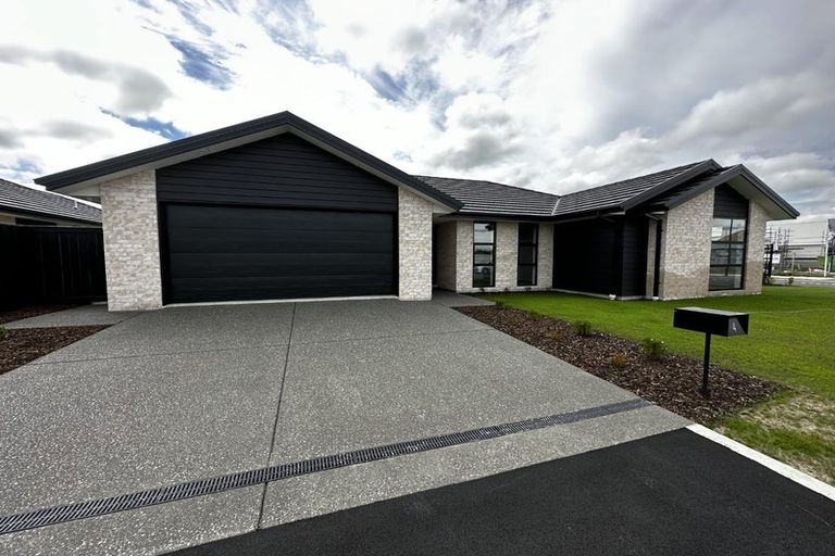 Photo of property in 4 Eileen Way, Rolleston, 7615