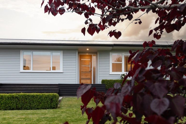 Photo of property in 22 Te Anau Place, Glenview, Hamilton, 3206