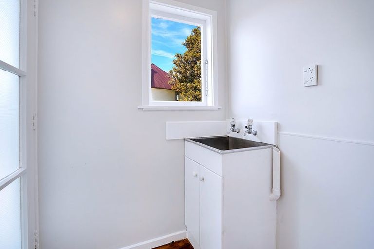 Photo of property in 48 Cameron Road, Hamilton East, Hamilton, 3216