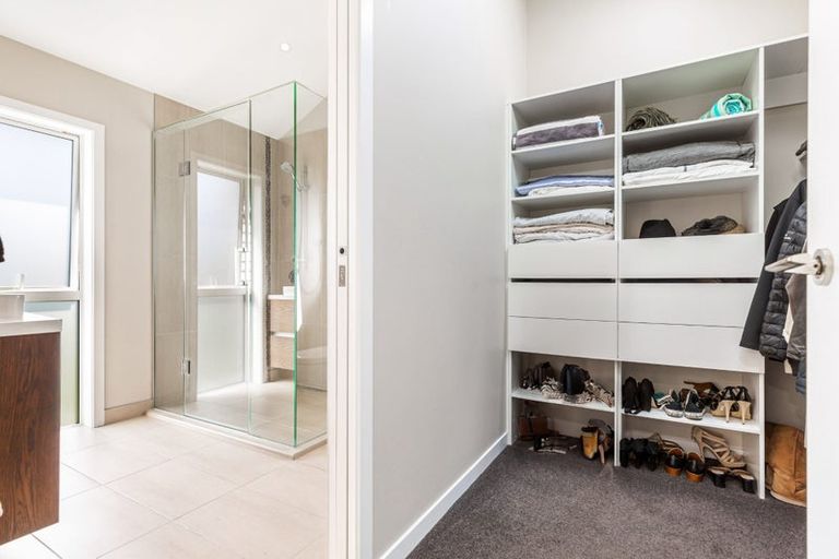 Photo of property in 21 Glenhaven Place, Te Atatu Peninsula, Auckland, 0610