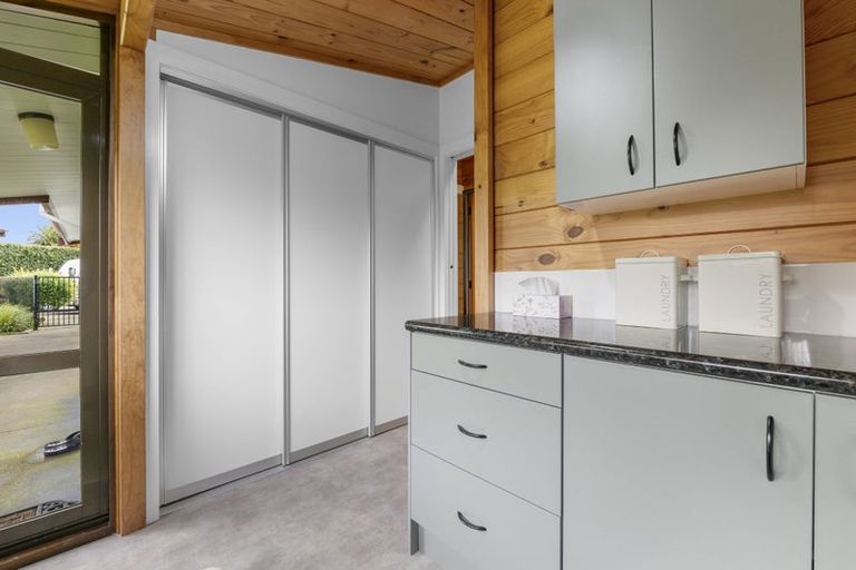 Photo of property in 37 Flint Road West, Stratford, 4332