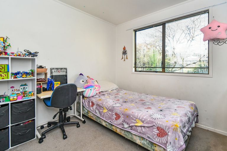 Photo of property in 6 Redcrest Avenue, Red Hill, Papakura, 2110