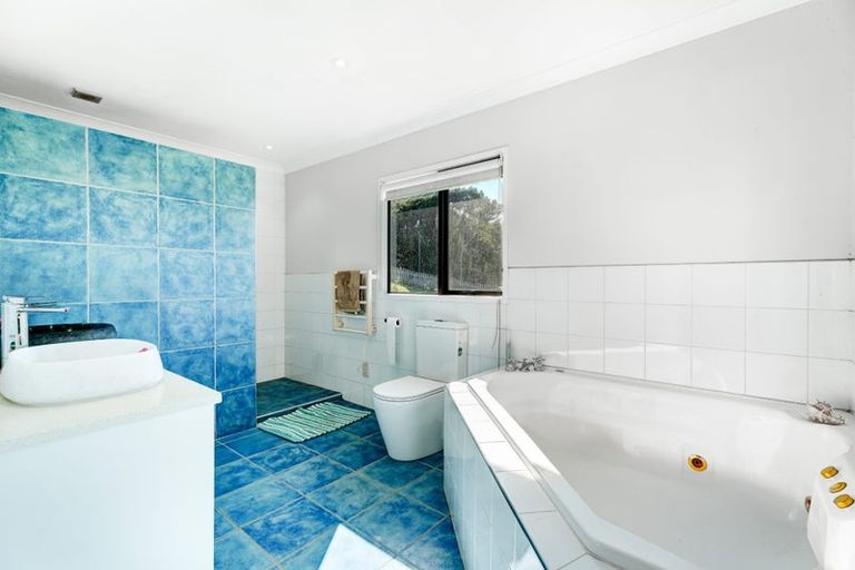 Photo of property in 241 Paremoremo Road, Lucas Heights, Auckland, 0632