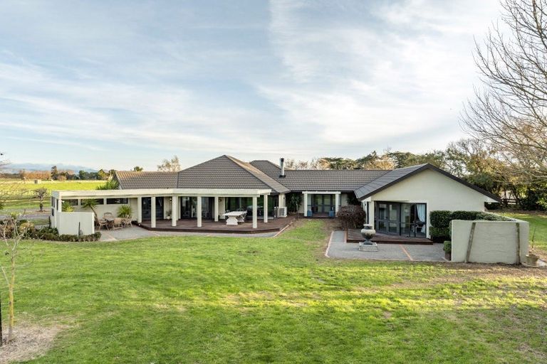 Photo of property in 11 Mckenzie Settlement Road, Kairanga, Palmerston North, 4475