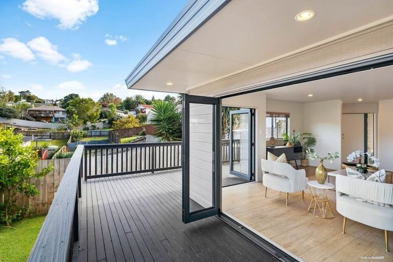 Photo of property in 49a Rehia Road, Massey, Auckland, 0614