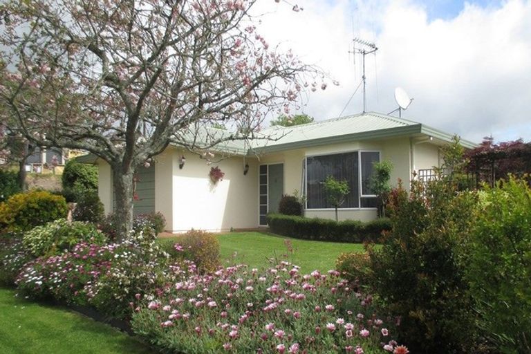 Photo of property in 76 Splitt Avenue, Glenview, Hamilton, 3206