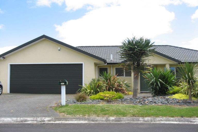 Photo of property in 35 Ridgeway Road, Pukekohe, 2120