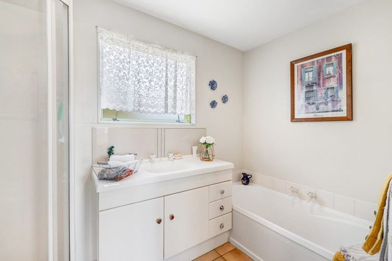 Photo of property in 1/3 Pelican Lane, Unsworth Heights, Auckland, 0632