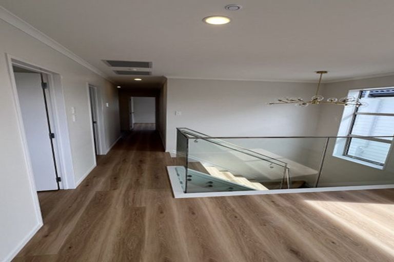 Photo of property in 82 Castlebane Drive, Flat Bush, Auckland, 2019