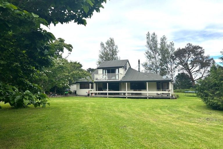 Photo of property in 10 Burnetts Road, Upper Plain, Masterton, 5888