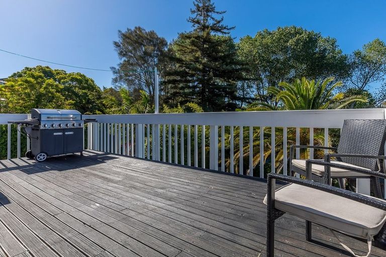 Photo of property in 79 Glamorgan Drive, Torbay, Auckland, 0630