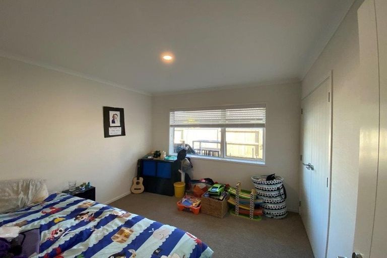 Photo of property in 28 Sabre Street, Papamoa Beach, Papamoa, 3118