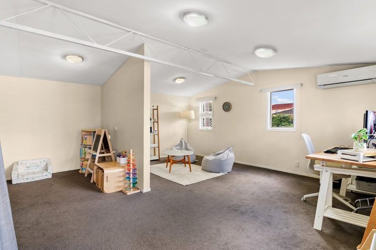 Photo of property in 12 Ngataringa Road, Devonport, Auckland, 0624