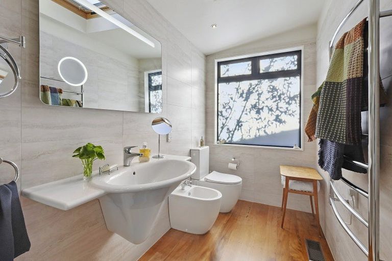 Photo of property in 74 Falkirk Avenue, Seatoun, Wellington, 6022