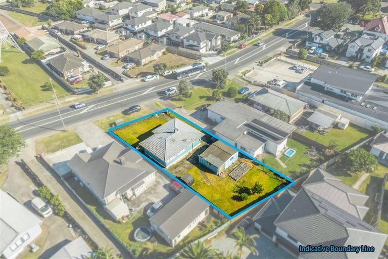 Photo of property in 306 Massey Road, Mangere East, Auckland, 2024