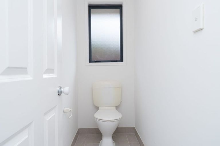 Photo of property in 4 Shiraz Place, Henderson, Auckland, 0612