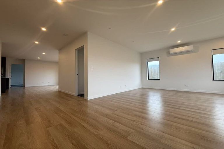 Photo of property in 79 Clarks Beach Road, Clarks Beach, 2122