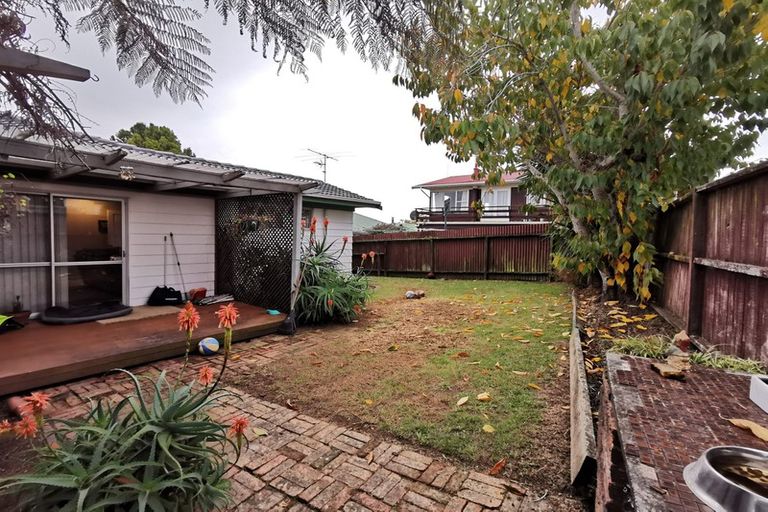 Photo of property in 4 Tree View Avenue, Glenfield, Auckland, 0629