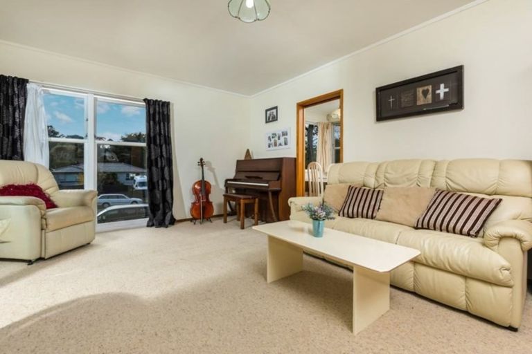 Photo of property in 6 Lauris Place, Birkdale, Auckland, 0626